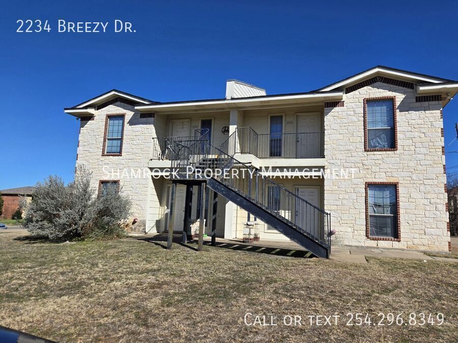 Primary Photo - 2/1 Fourplex in Midway ISD!