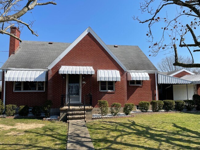 Foto del edificio - 4517 Lincoln Ave