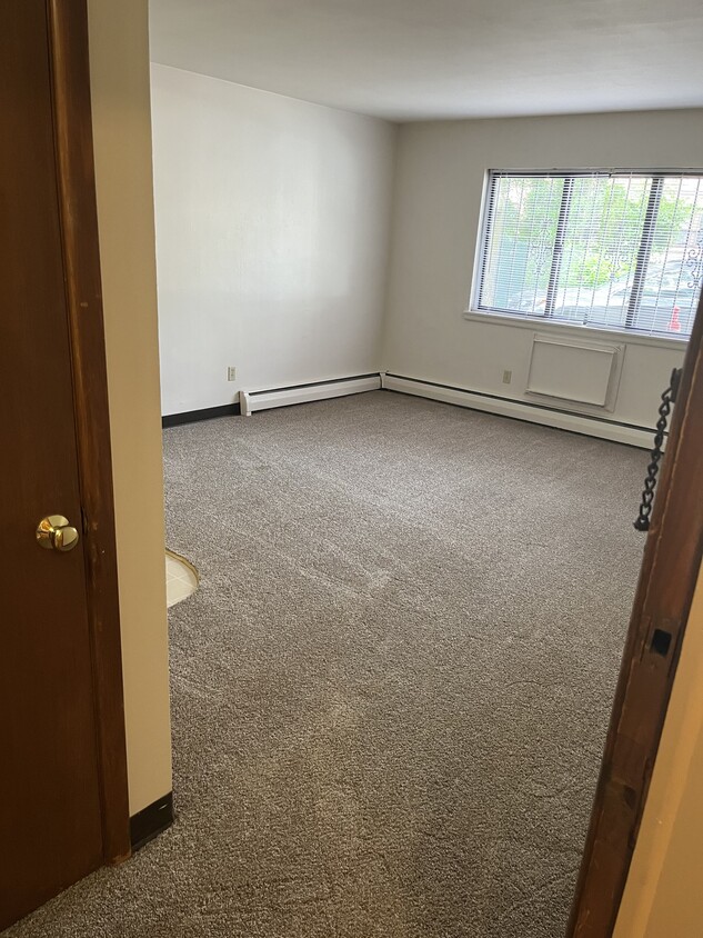 843 N 13th St Unit 7, Milwaukee, WI 53233 - Apartments in Milwaukee, WI ...