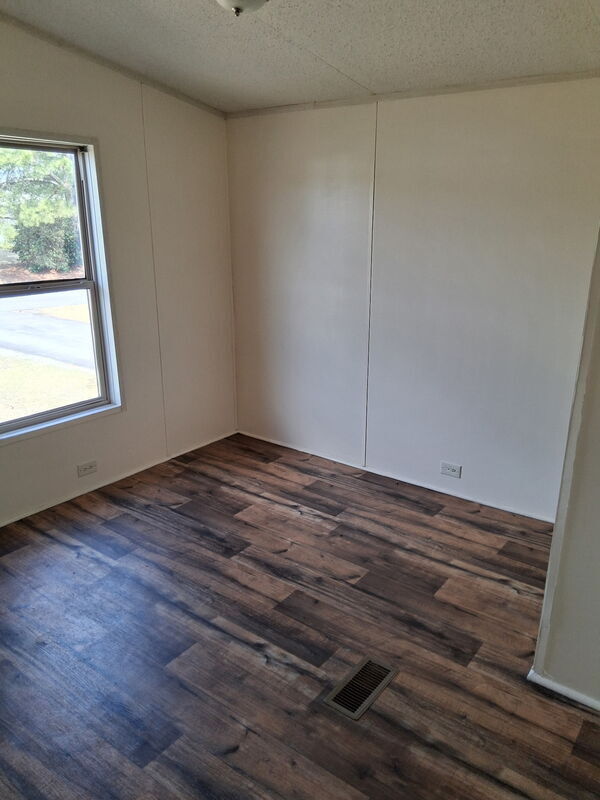 Building Photo - 94 Lone Pine Ln