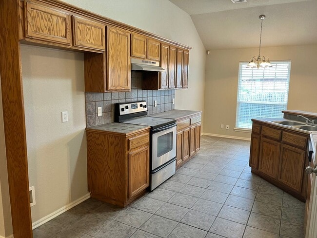 Building Photo - Great 3 bedroom, 2 bathroom home in Edmond