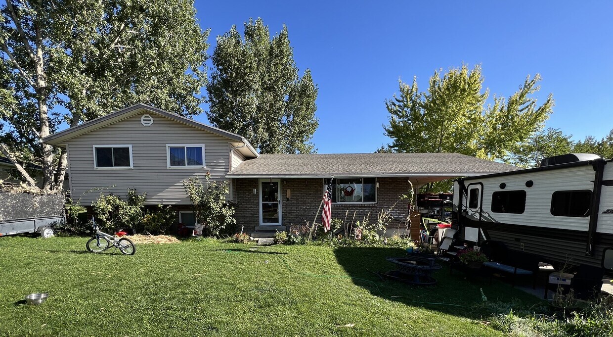 Primary Photo - 1340 E Navajo Dr