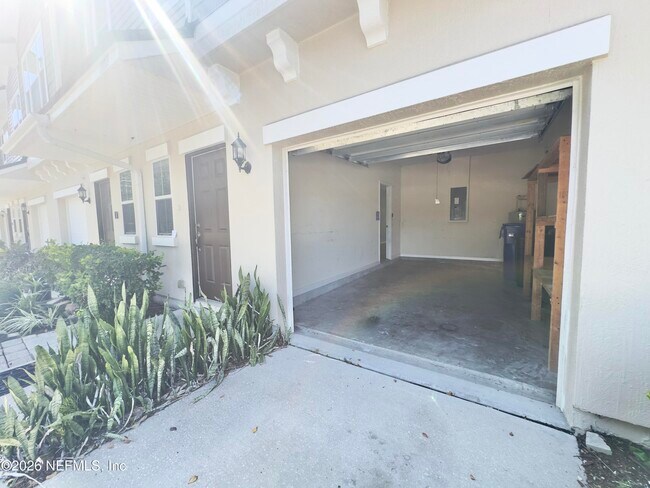 Foto del edificio - 284 Moultrie Village Ln