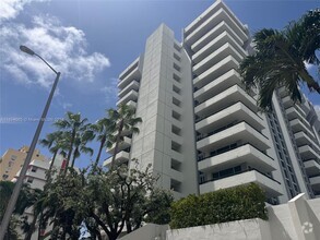 Building Photo - 3200 Collins Ave