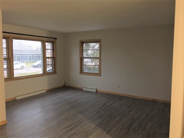 Living Room - 1432 7th St