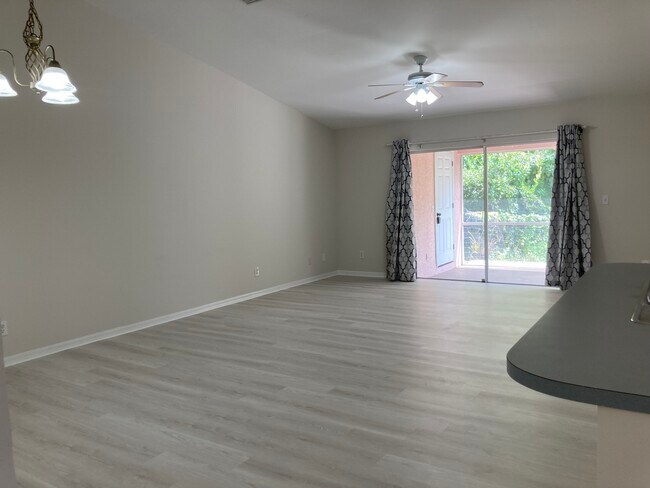 Building Photo - 8368 Matanzas Rd
