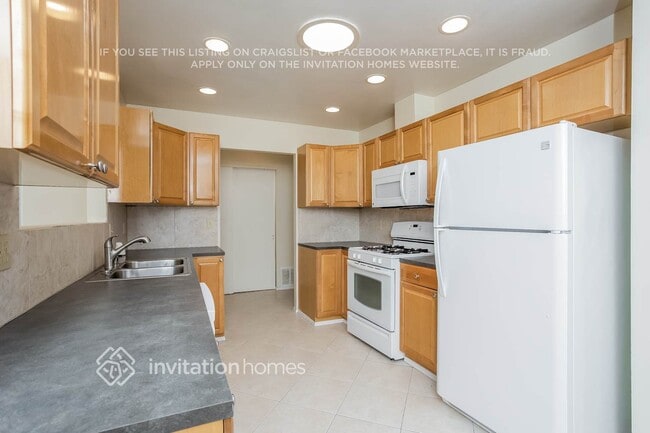 Foto del edificio - 1229 Joshua St