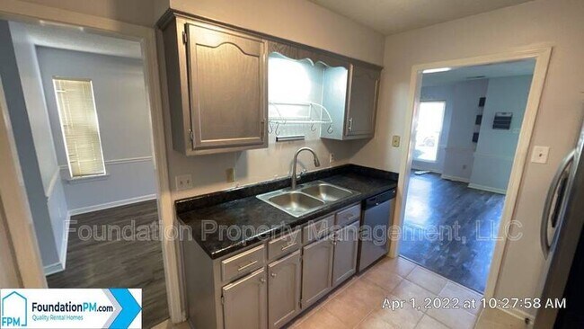 Building Photo - 3892 Oak Branch Cir W
