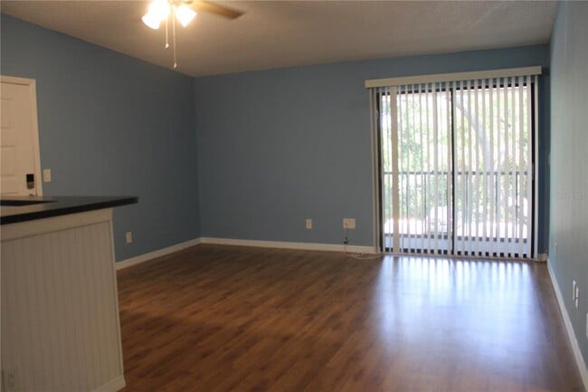 Building Photo - 3295 Fox Chase Cir