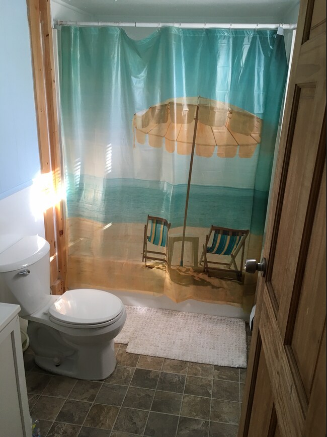 69 N Elm St Unit 1, Saint Albans, VT 05478 Apartments in Saint