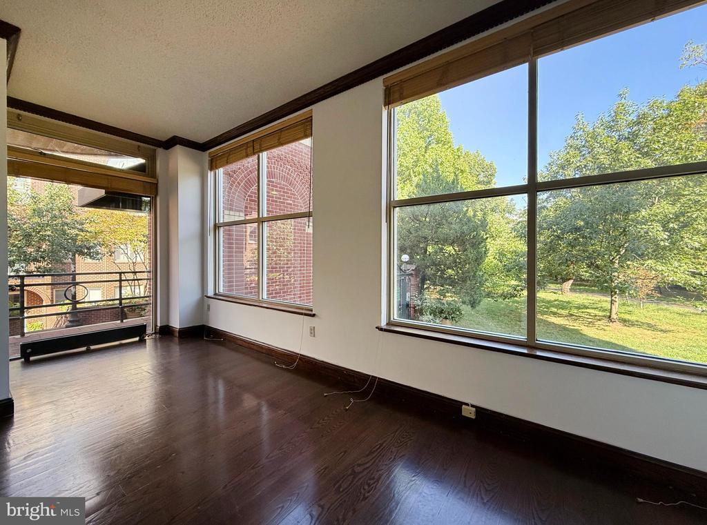 Foto principal - 2731 M St NW