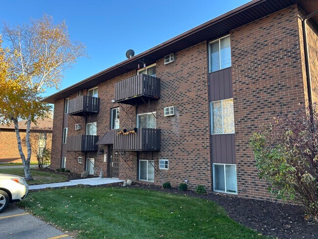 Foto del edificio - 1614 E Harding Dr