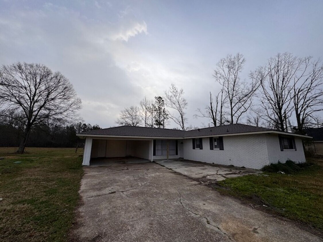 Foto principal - 45305 Rogers Rd