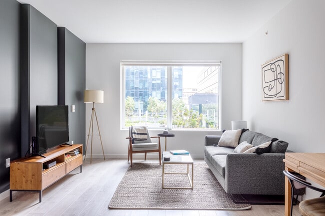 Foto del edificio - 1698 University Ave