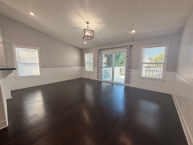 Foto del edificio - Single Family home in Lowell School District