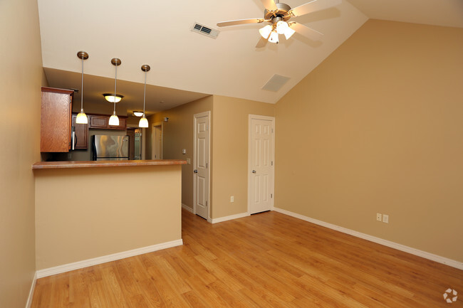 1BR - 650SF - Living Area - Pierce Properties