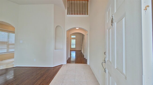 Building Photo - 9502 Curry Landing Dr