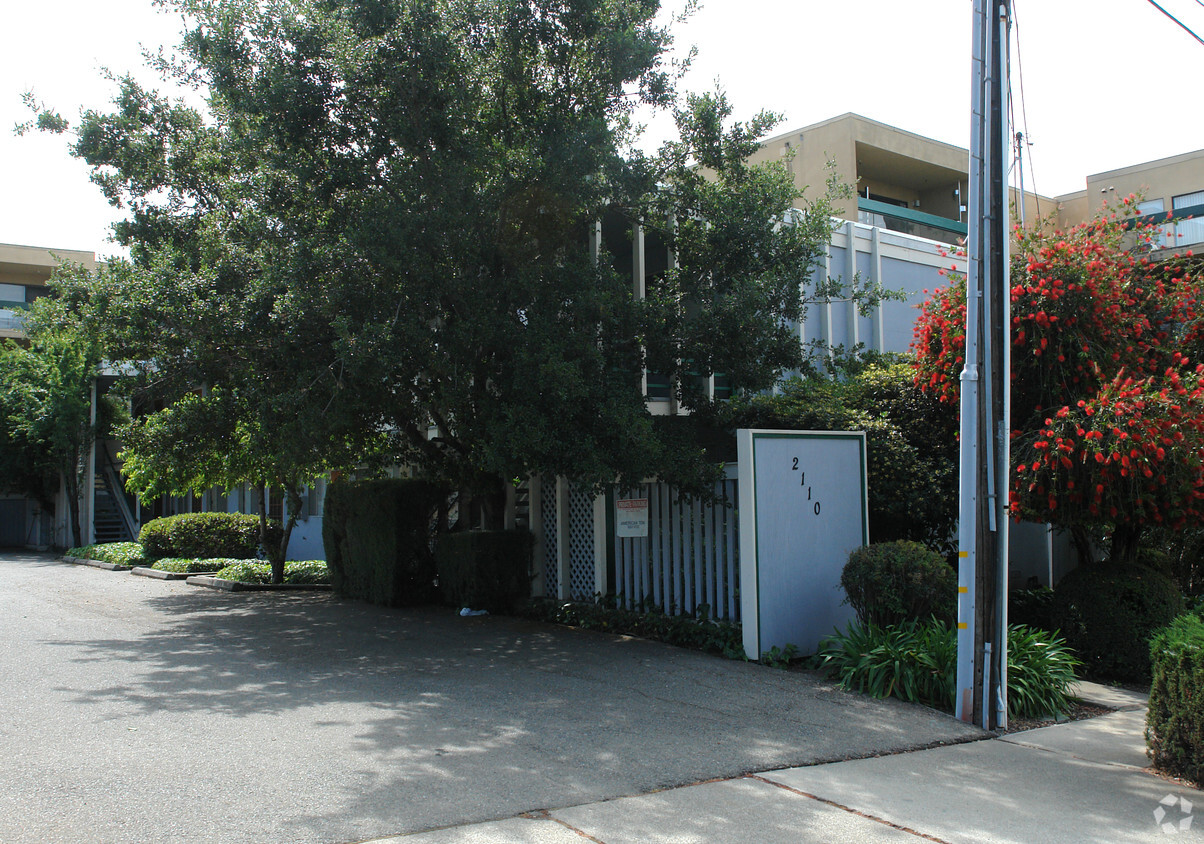 Foto principal - 2110 California St