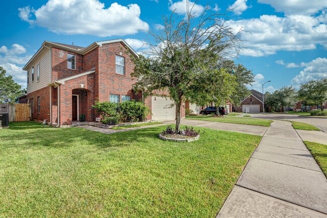 Building Photo - 25951 Ravenside Dr