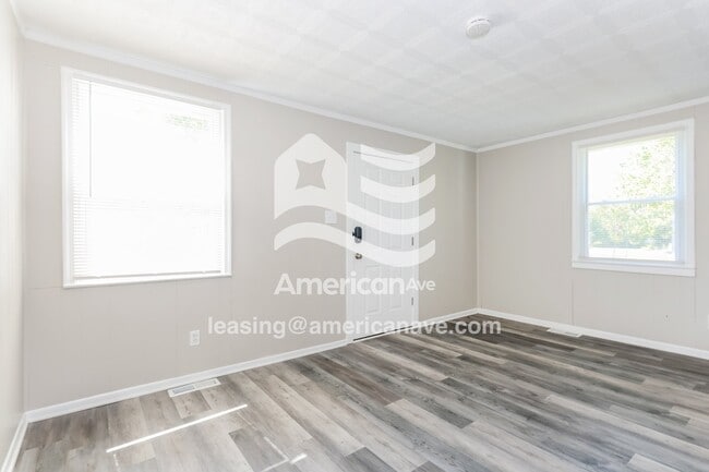 Building Photo - 4723 Genesee Ave