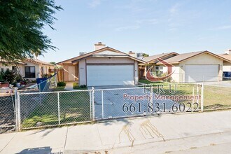 Building Photo - 1800 Isil Ave