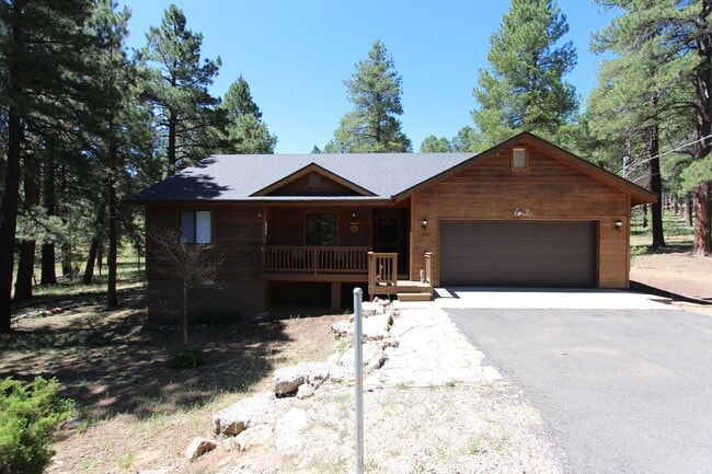 Building Photo - Peaceful Kachina Village Home | Backs National Forest + A/C