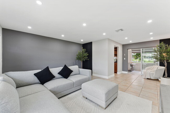 Foto del edificio - 2929 NW 46th St