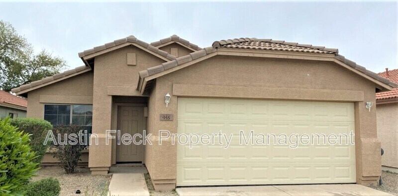 Foto principal - 955 E. Monteleone St.