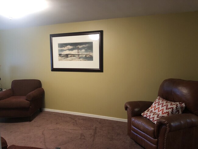 Building Photo - 418 Munich Street UNIT C