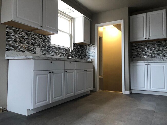 Foto del edificio - 13618 Grandmont Ave