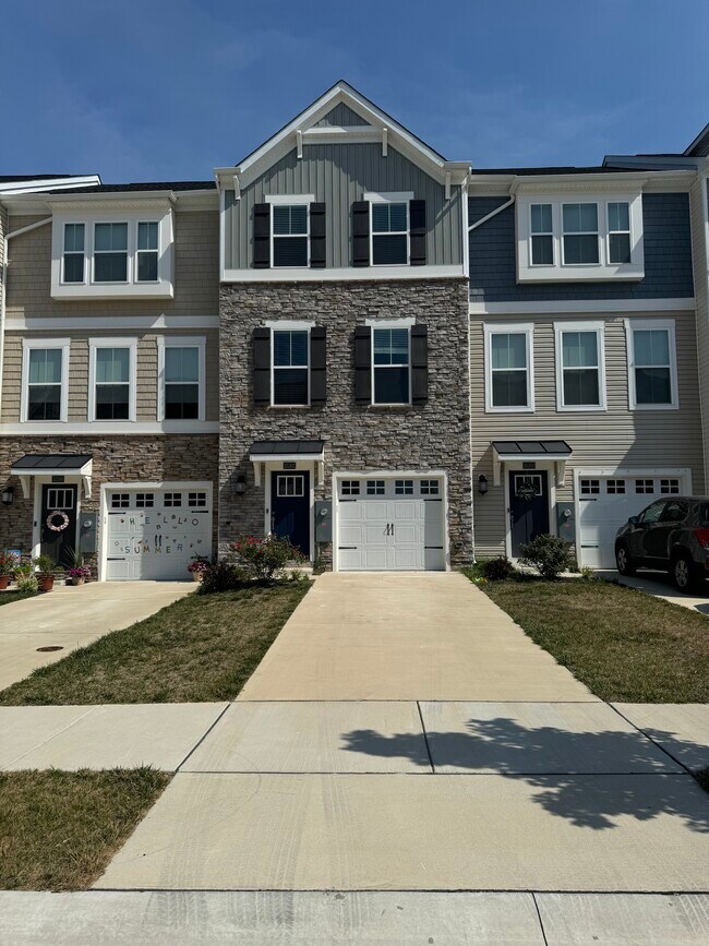 Building Photo - 35301 Wright Way