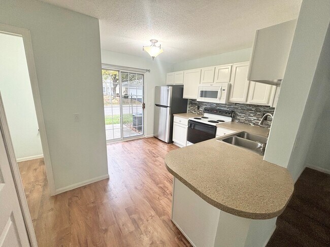 Foto del edificio - 12196 Killdeer St NW