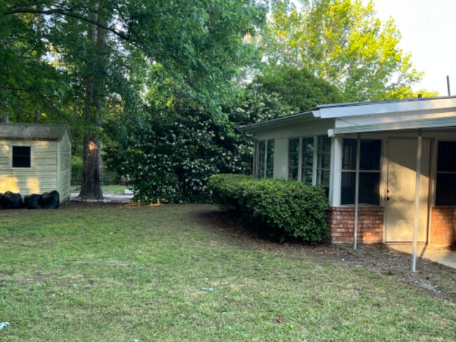 Foto del edificio - 3632 Meadowgrove Dr