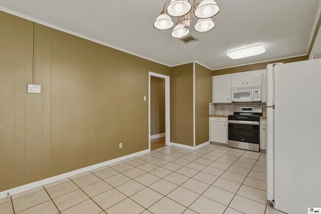 Foto del edificio - 128 Davis Ln