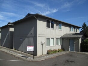 Building Photo - 113-137 Hrubetz Rd SE