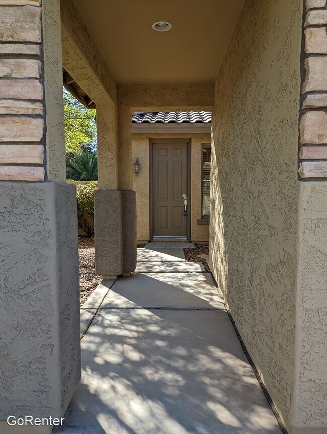 Building Photo - 3 br, 2 bath House - 2135 E Grand Canyon Dr