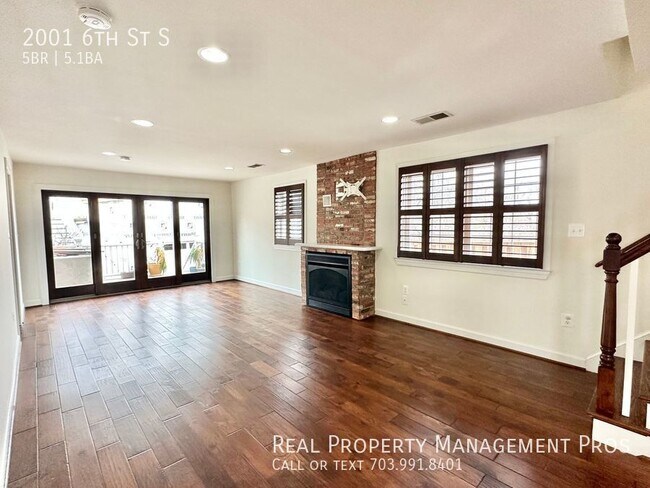 Foto del edificio - Stunning, Spacious, Custom Penronse Home- ...