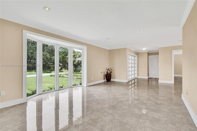 Foto del edificio - 7620 SW 164th St