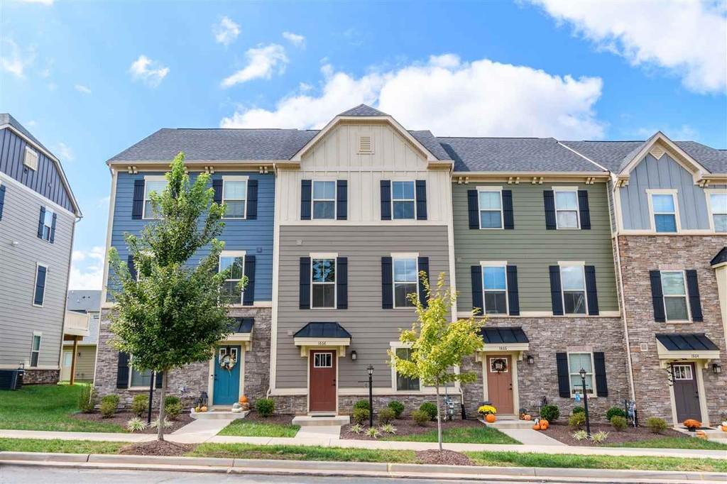 Foto principal - 1868 Glissade Ln