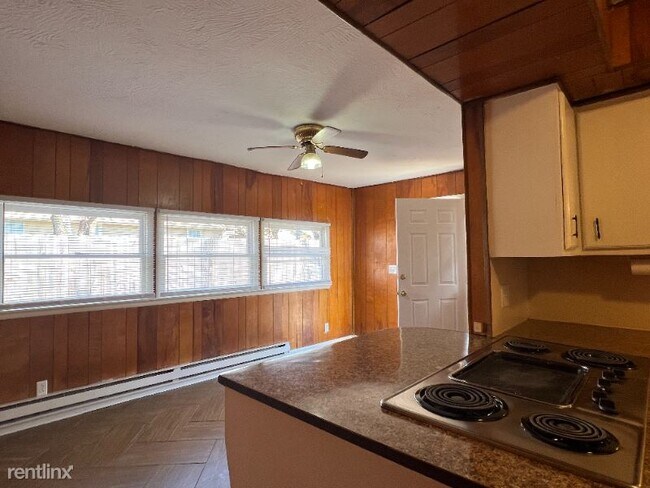 Foto del edificio - 2 br, 1 bath House - 916 S. Clifton Ave B ...