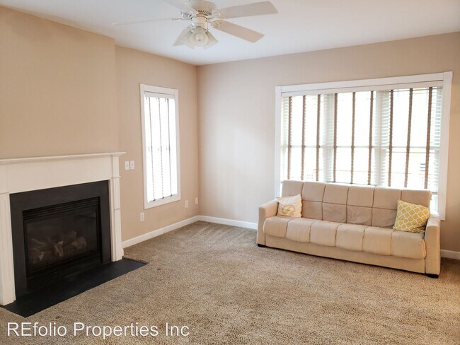 Building Photo - 3 br, 2.5 bath House - 1105 Elbury Drive