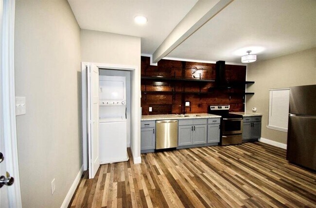 Foto del edificio - 5105 Sherman St