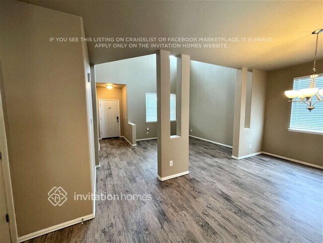 Foto del edificio - 12386 Roslyn Way