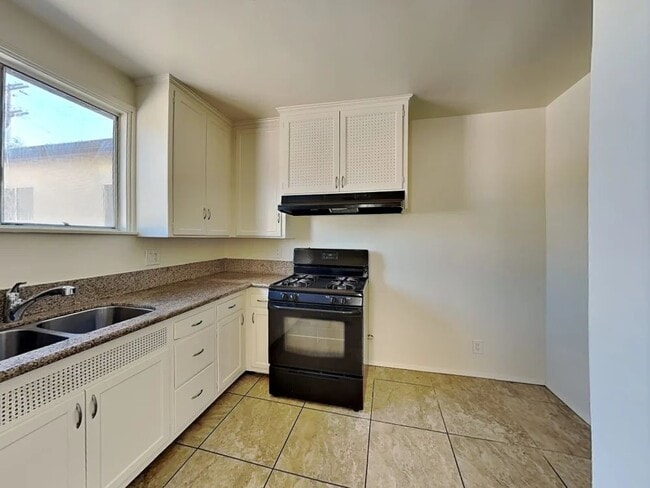Building Photo - 6705 Murietta Ave