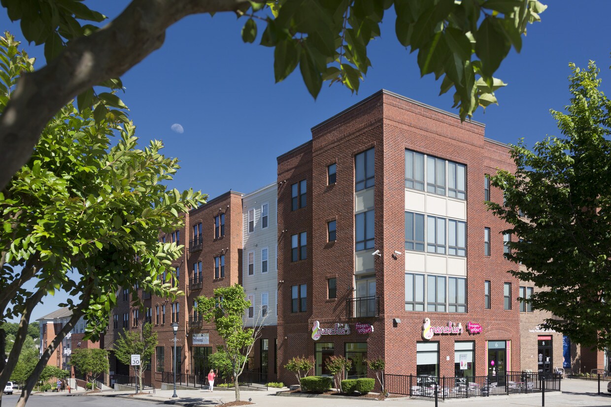 Lenox Village Town Center Rentals Nashville, TN