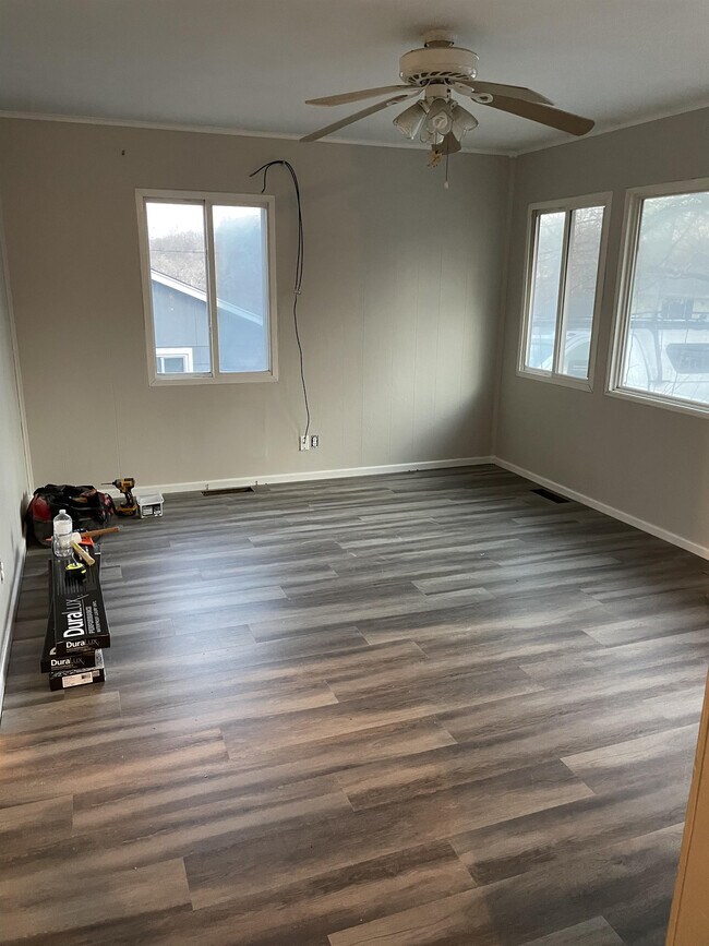 Building Photo - 219 Pleasant View Dr