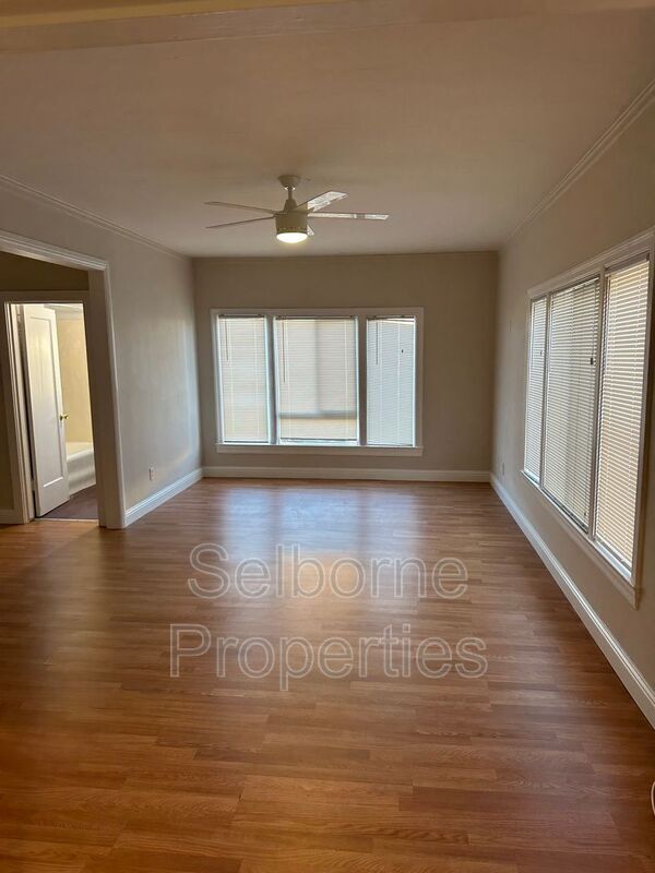 Foto del edificio - 1945 26th Ave