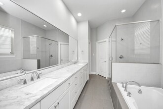 Building Photo - 1265A Bonner St