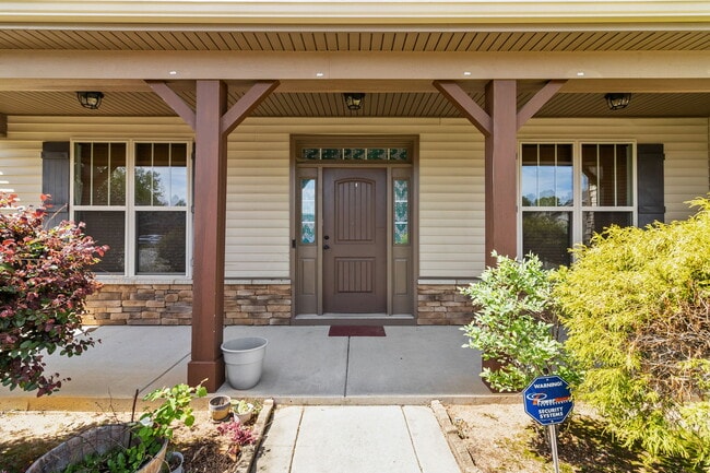 Building Photo - 368 Exeter Dr