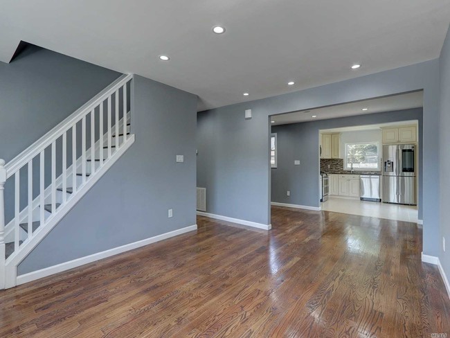 Building Photo - 1707 Bellmore Ave